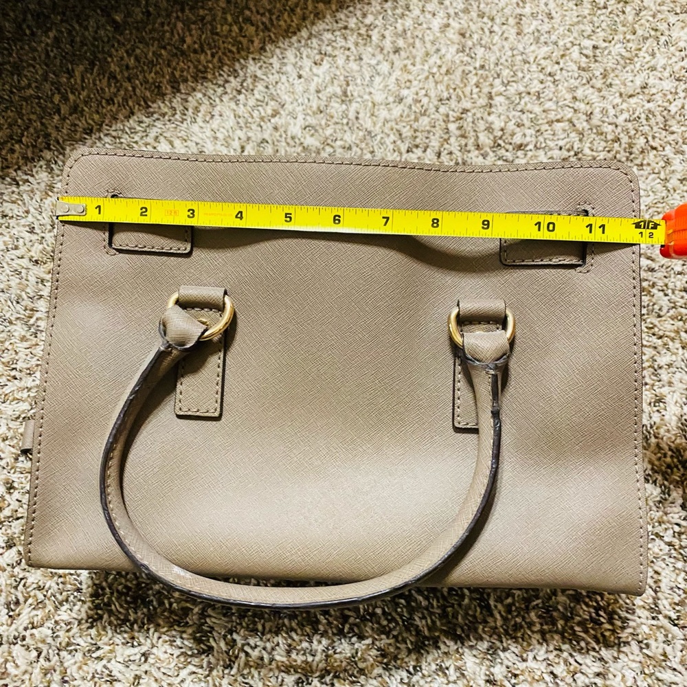 Michael Kors good condition no tears